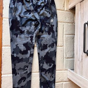 Boys Hurley camo pants